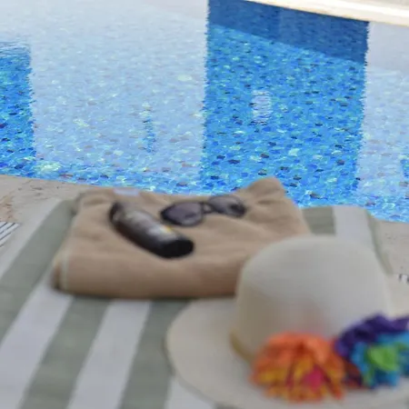 Aurasia Hotel