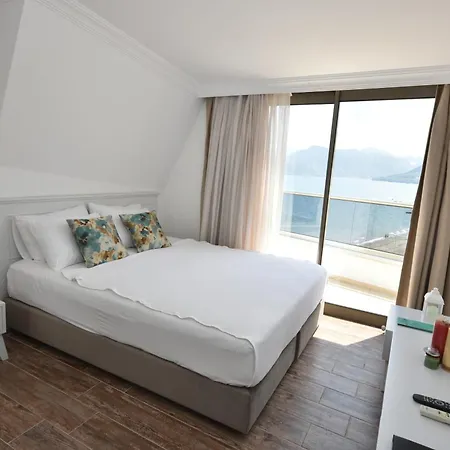 Aurasia Hotell