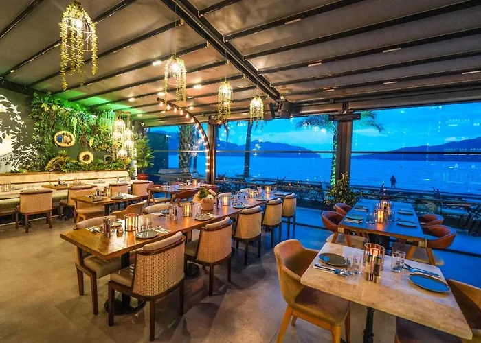 فندق أوراسيا بيتش 3*