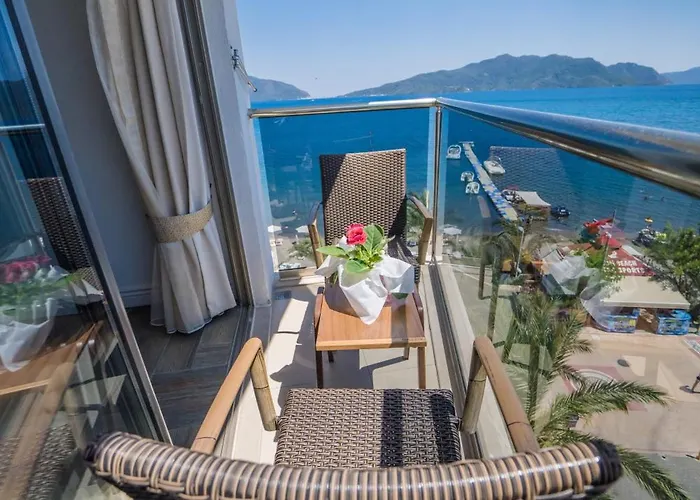 أوراسيا بيتش