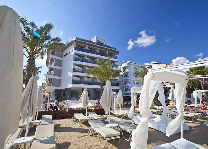 أوراسيا بيتش